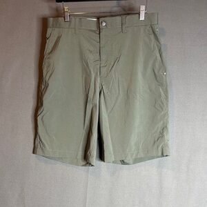 Callaway‎ Men's Green Shorts size 32 10” inseam